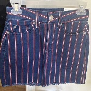🚨 🥷 American Eagle O NWT Blue n Red frayed edge stretch Striped Mini Skirt